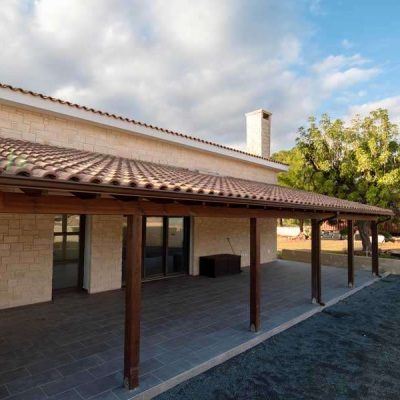Contemporary-House-in-Souni-11