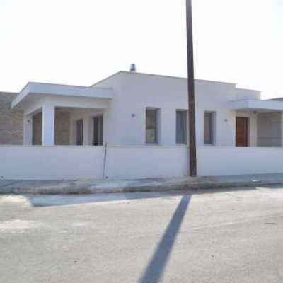 Luxury Individual Corner House Trachoni